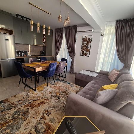 Ema Luxury Apartment Navodari Bagian luar foto