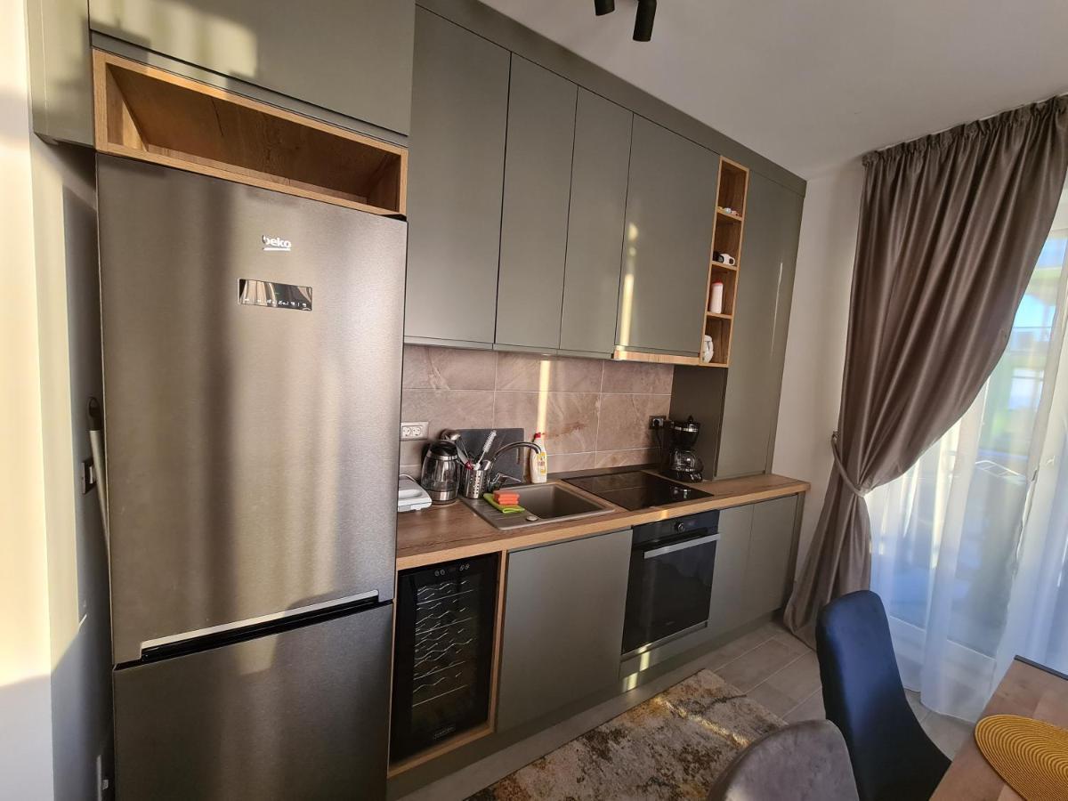 Ema Luxury Apartment Navodari Bagian luar foto