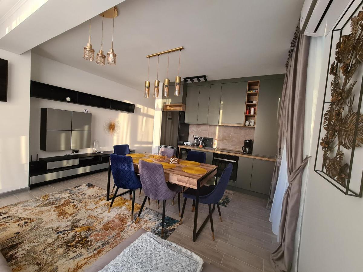 Ema Luxury Apartment Navodari Bagian luar foto