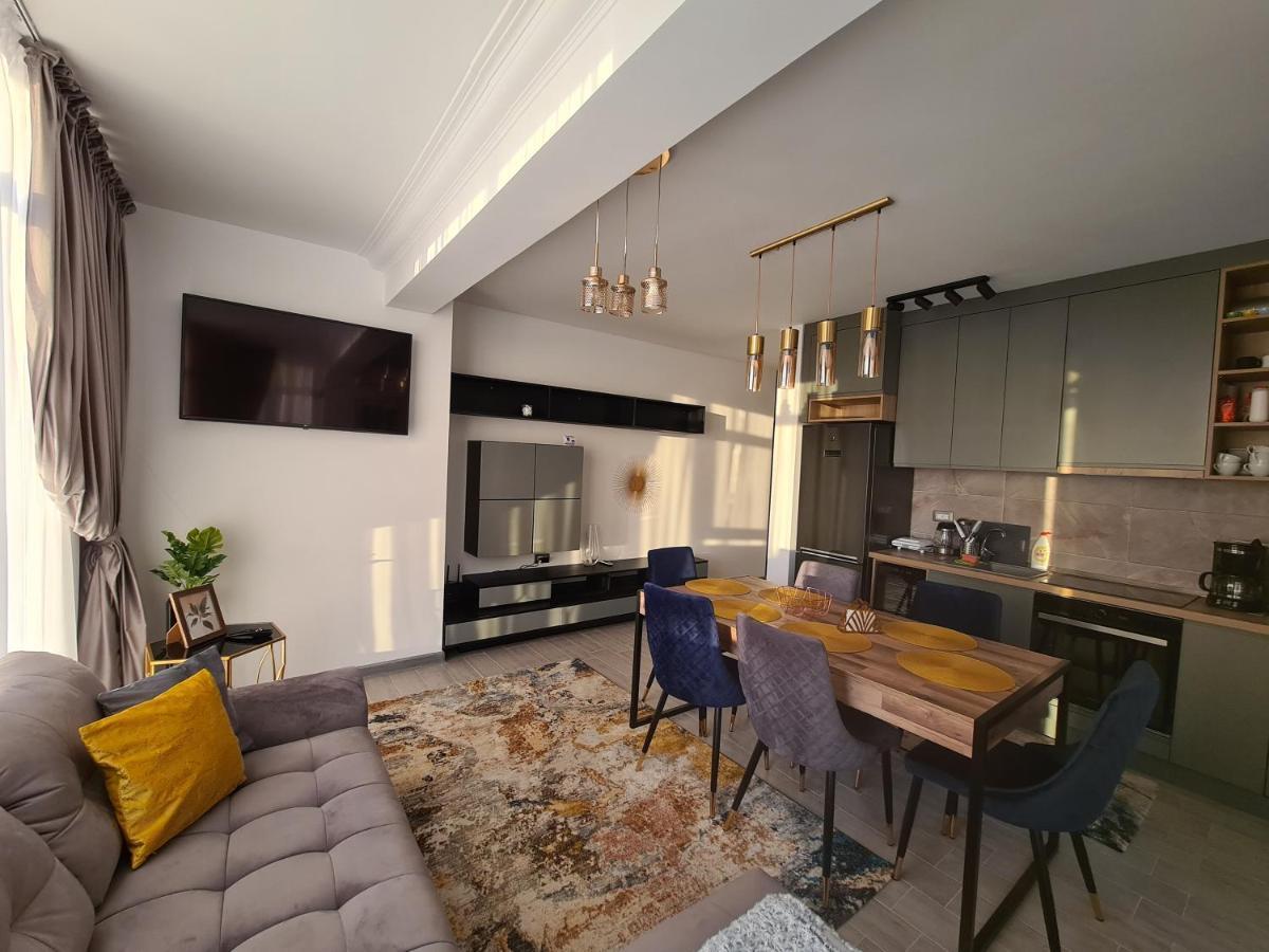 Ema Luxury Apartment Navodari Bagian luar foto