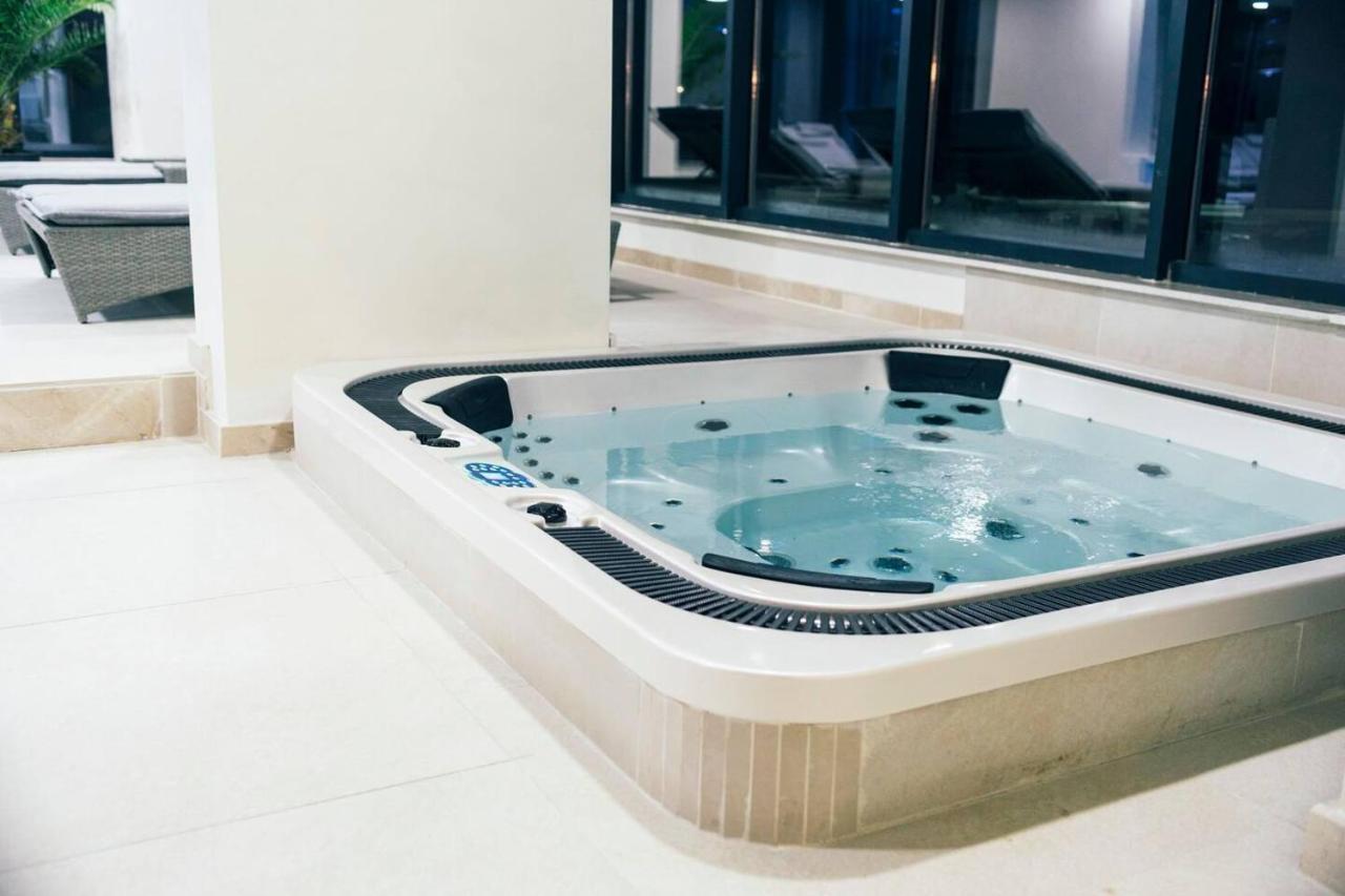 Ema Luxury Apartment Navodari Bagian luar foto